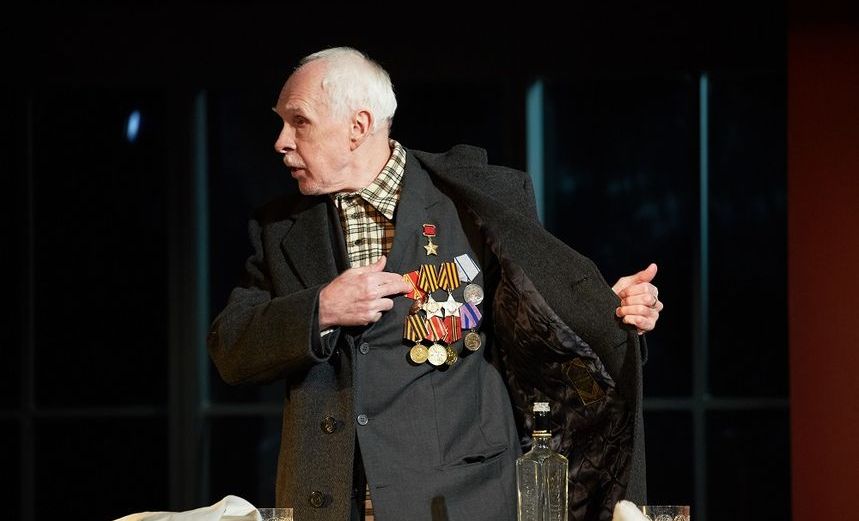 И вас с наступающим...