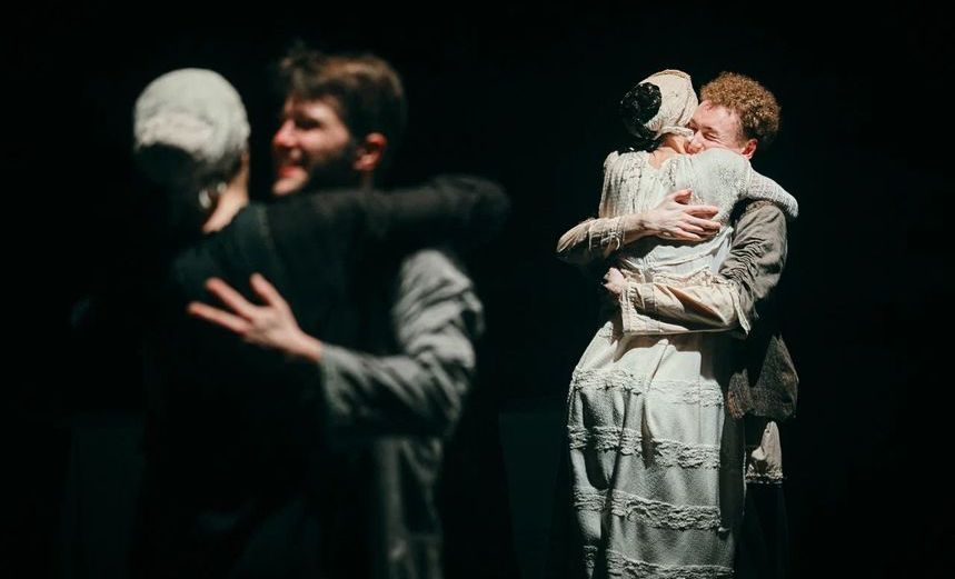 Материнское поле