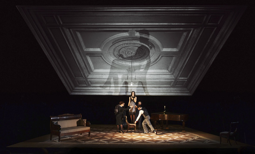 Зойкина квартира