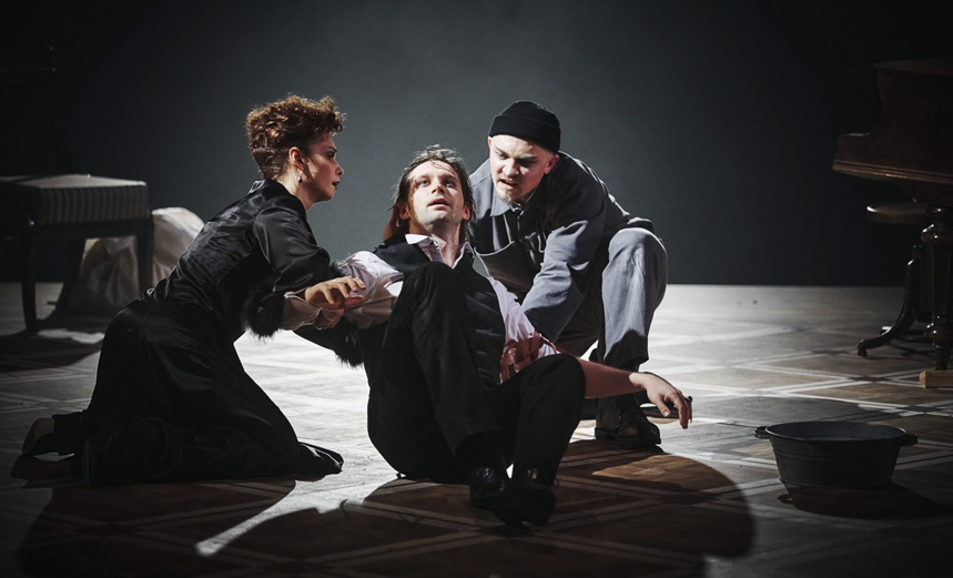 Зойкина квартира