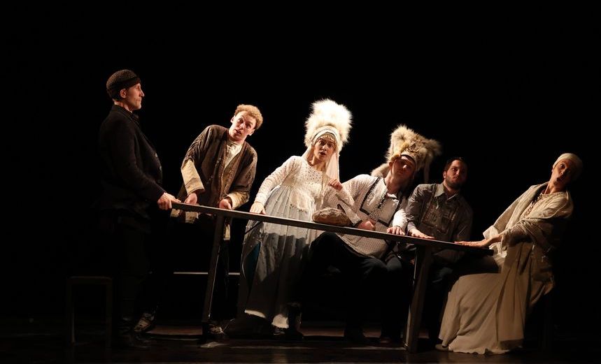 Материнское поле