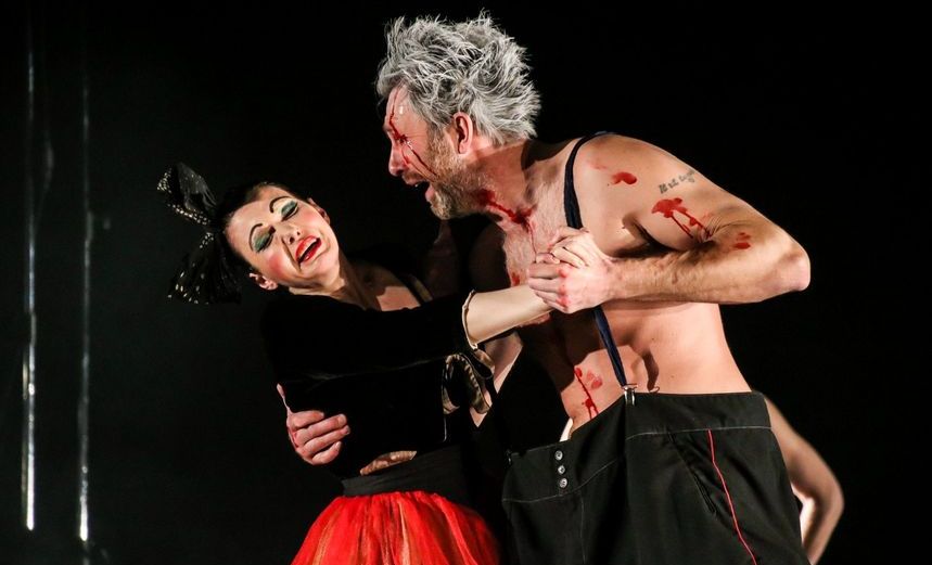 Барабаны в ночи