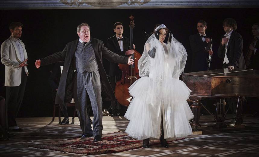 Зойкина квартира