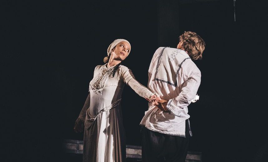 Материнское поле